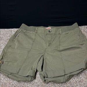 EVRI Green Cargo Shorts Relaxed Fit Cotton Blend